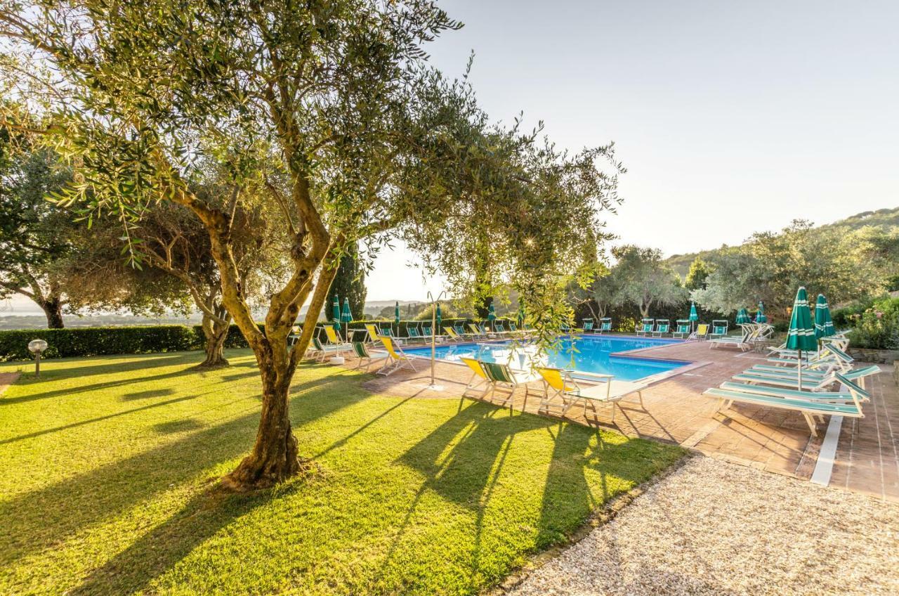 Готель Relais Borgo Torale Пассіньяно-суль-Тразімено Екстер'єр фото