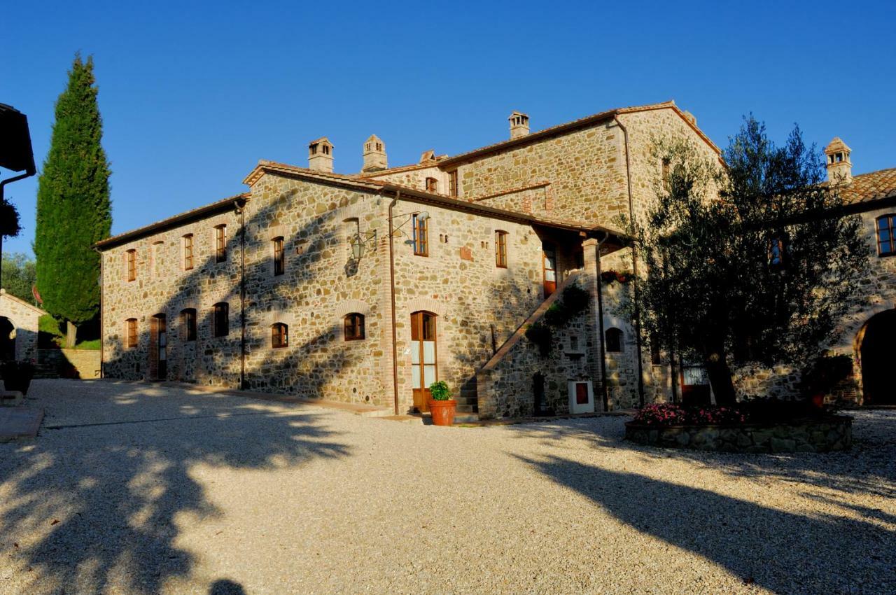 Готель Relais Borgo Torale Пассіньяно-суль-Тразімено Екстер'єр фото
