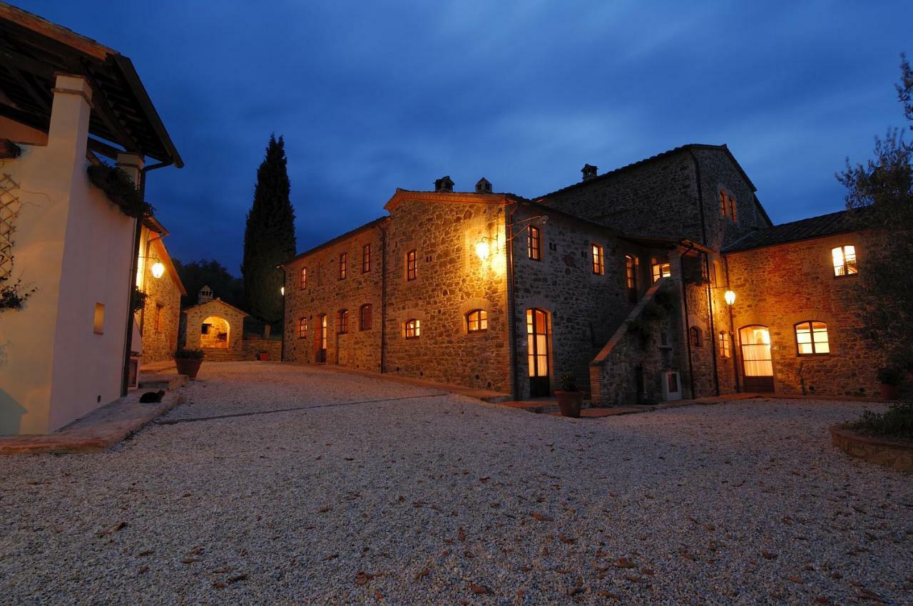 Готель Relais Borgo Torale Пассіньяно-суль-Тразімено Екстер'єр фото